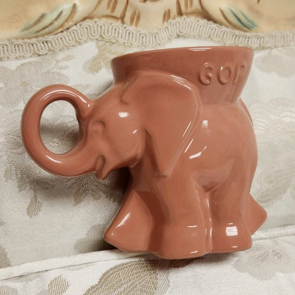 2000 Frankoma Elephant mug